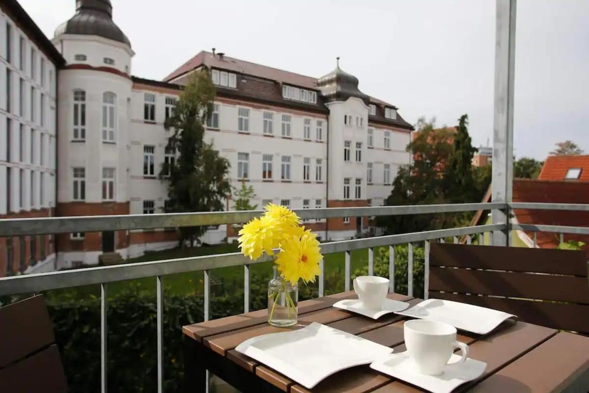 Ostseekrabbe - Ferienwohnungen Ruhig Zentral 罗斯托克 外观 照片